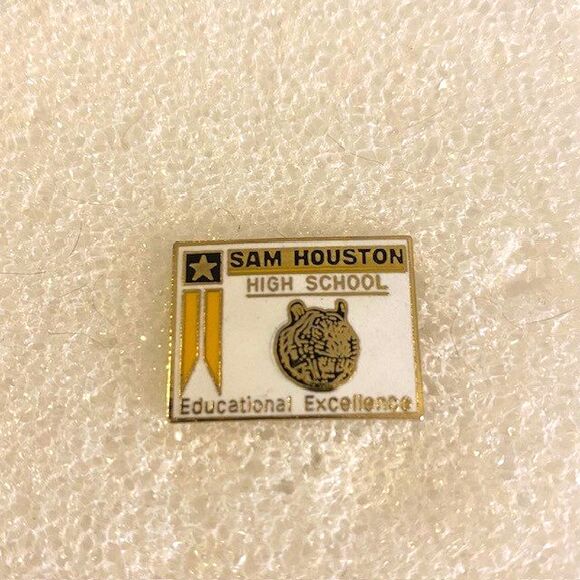 Sam Houston High School Educational Excellence Enamel Lapel Pin Tiger Texas TX - Picture 1 of 2